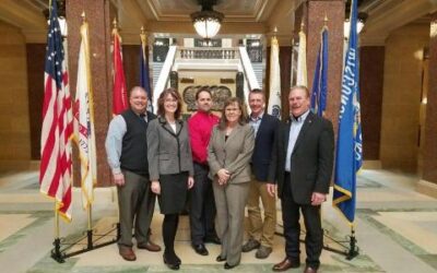 Wisconsin Auctioneers Voices Ring in the Rotunda!